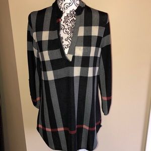 Cute Boutique Plaid Pullover Top Size Large
